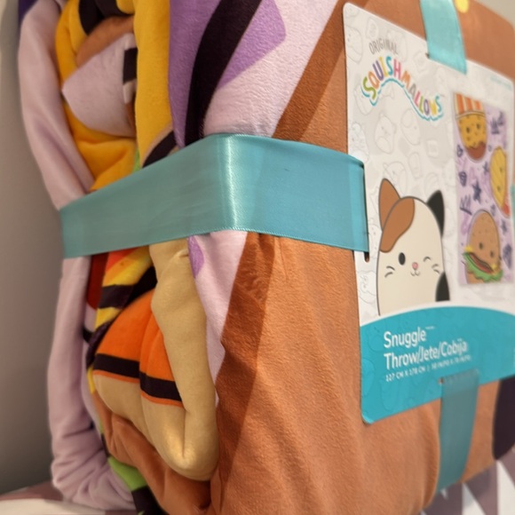 NEW Squishmallow Snuggle Throw 50" x 70" Foodie - Picture 6 of 8
